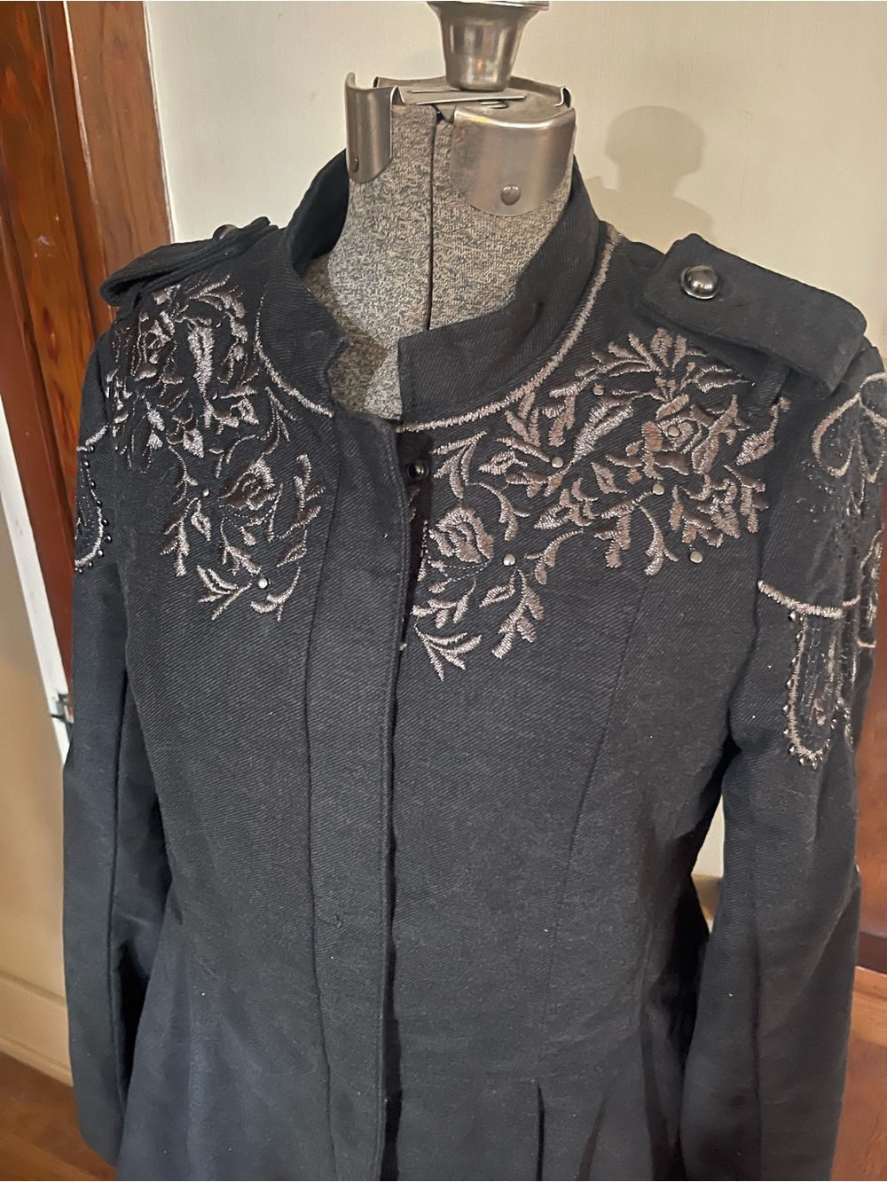 Women's Embroidered Black cottage core, Fits more like a size 10 in arms